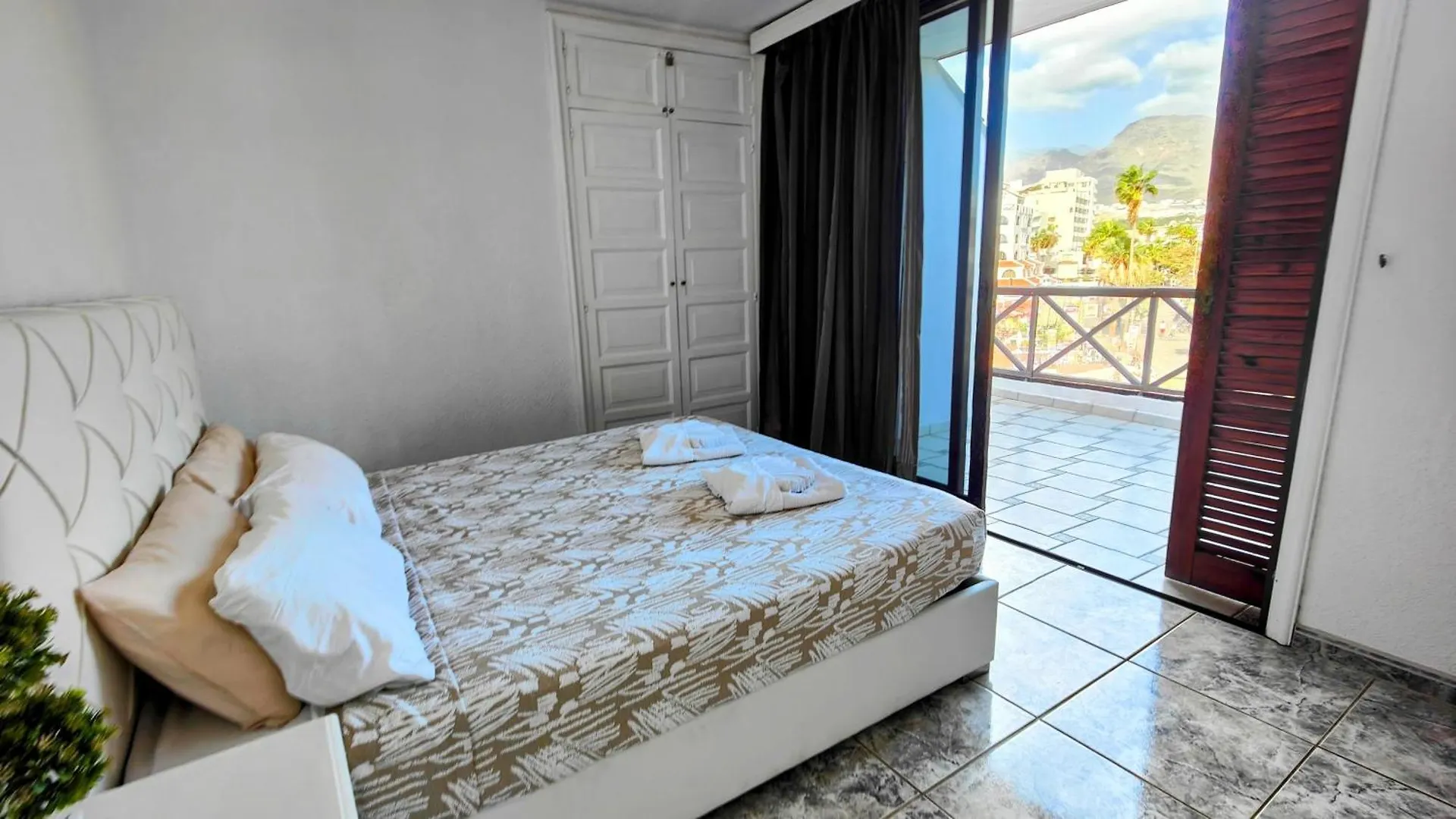 Atico En Parque Santiago I Apartment Playa de las Americas  Spain